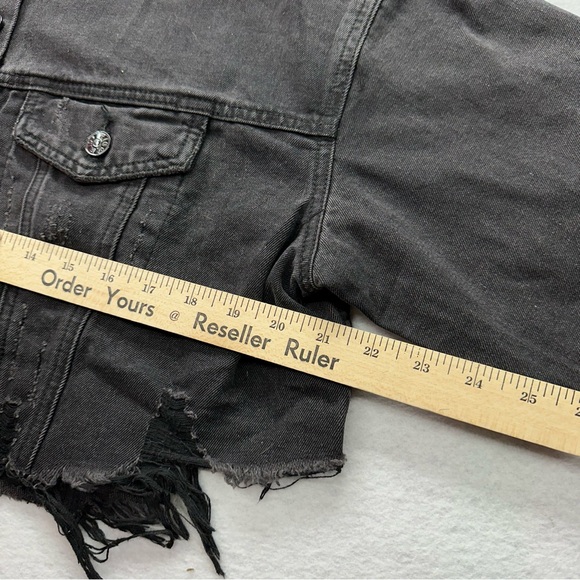 New Womens Cropped Denim Distressed Black jean jacket Trio Urban Size Small - Picture 4 of 9